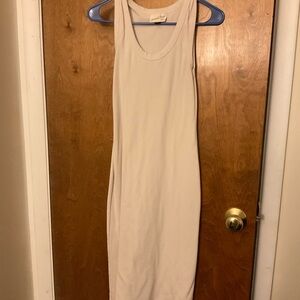 Chic Cream Sleeveless Dress